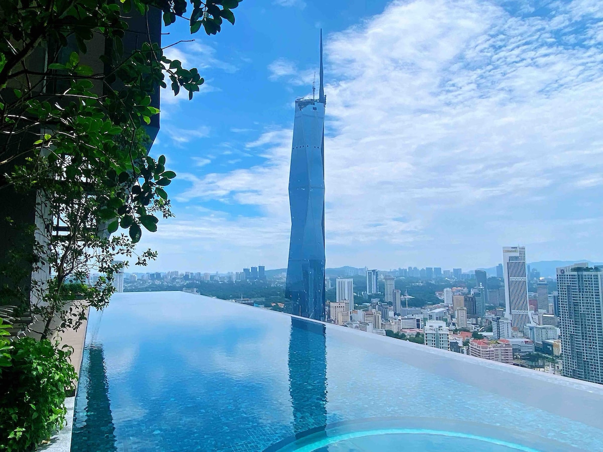 Infinity pool/45th floor 1BR unit, face to KLCC