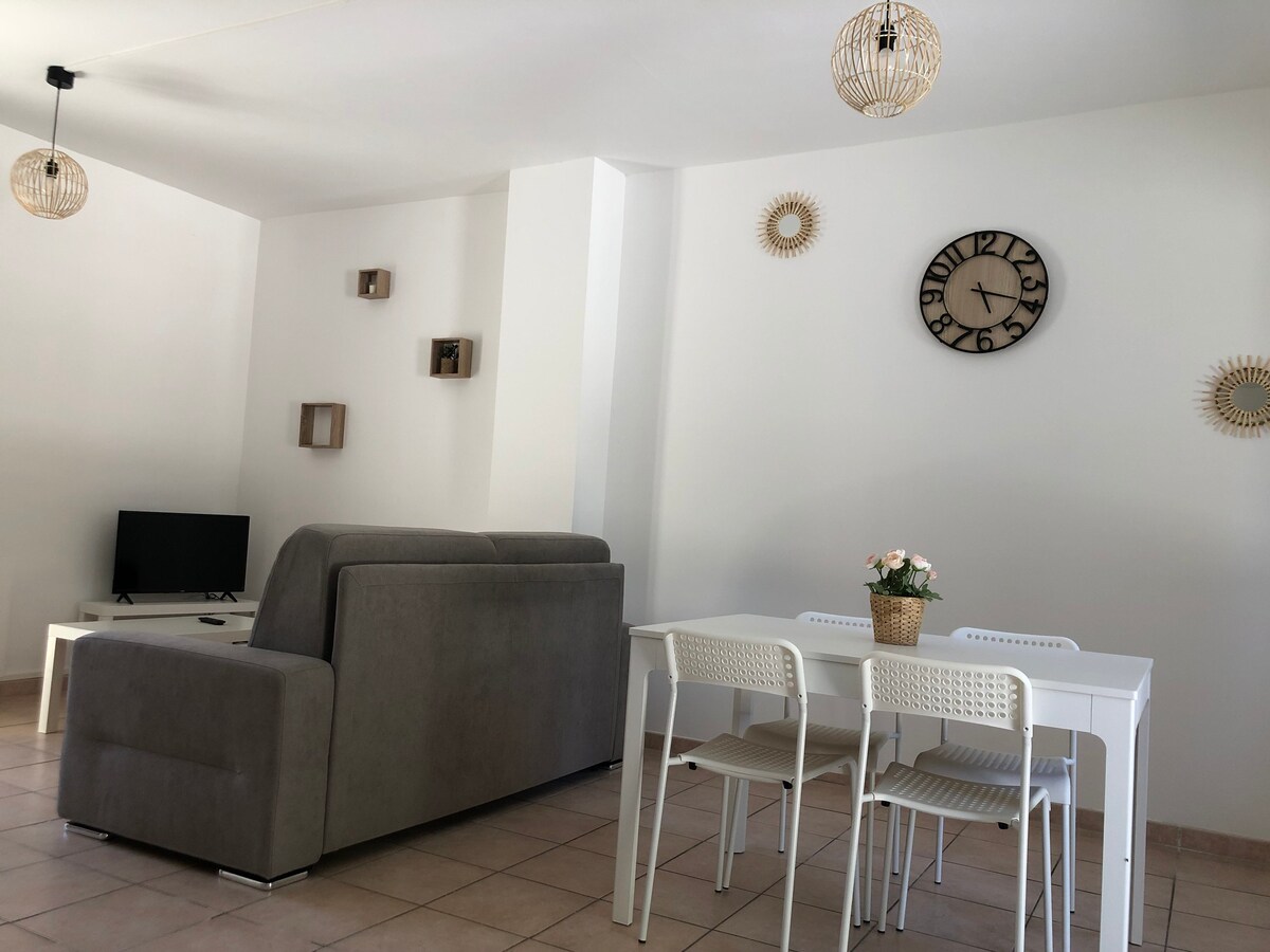 ❁ Naïa ❁ , F3 avec terrasse et parking