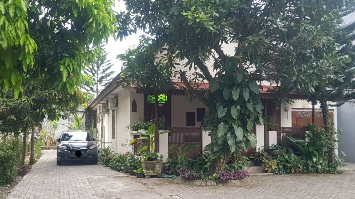 Omah Tentrem ：半传统爪哇住宅