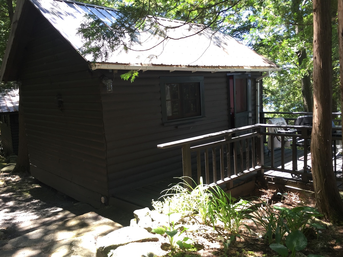 Glenn Burney Lodge Lake View Cabin # 1