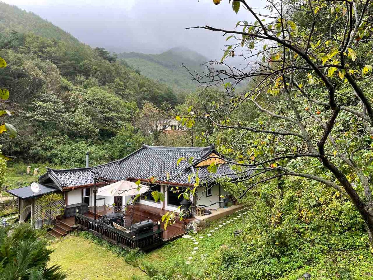 浪漫的私人别墅，靠近江陵和Jeongdongjin/柏树ondol房间，草坪，完美的治愈之旅，步道
