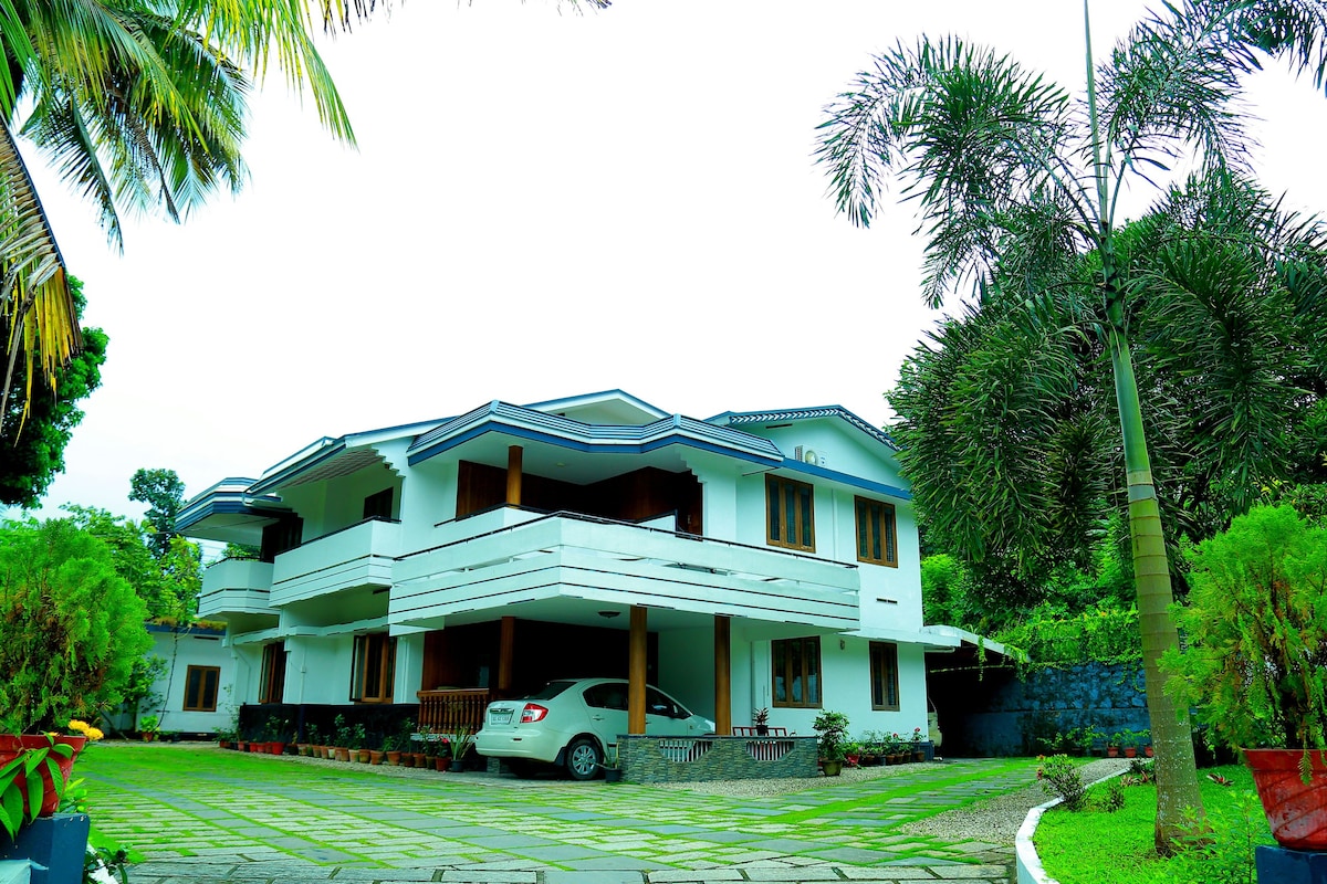 Zarahs Homestay  is a countryside homes in Kerala