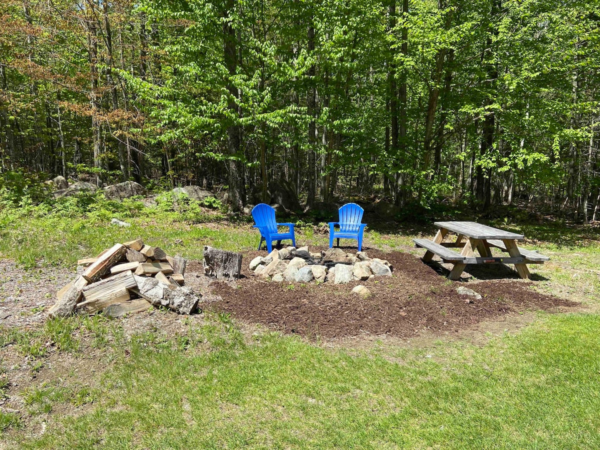 Toad Hill Hideaway - Mountainside Cabin