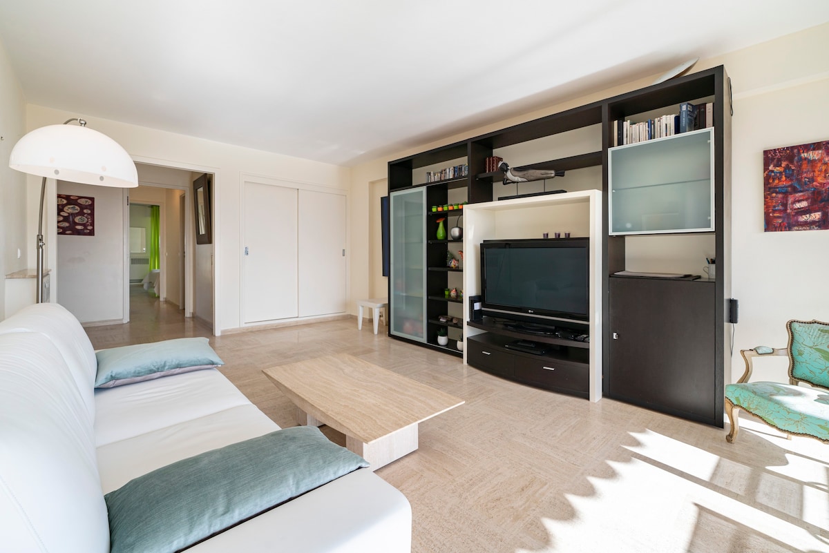 全新的2卧室房源，位于戛纳市中心