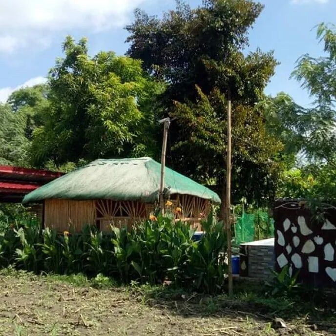 Farm house with mini pool , kawa bath