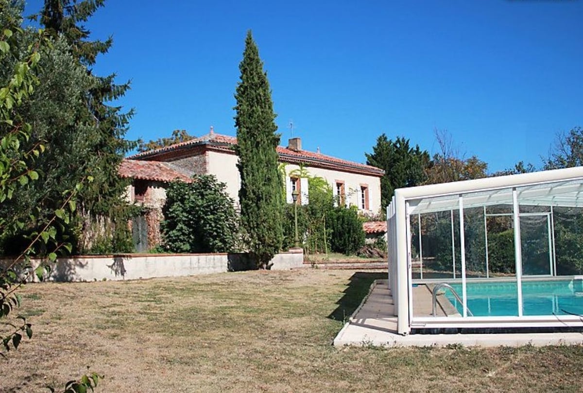 Maison de vacances avec piscine couverte privative