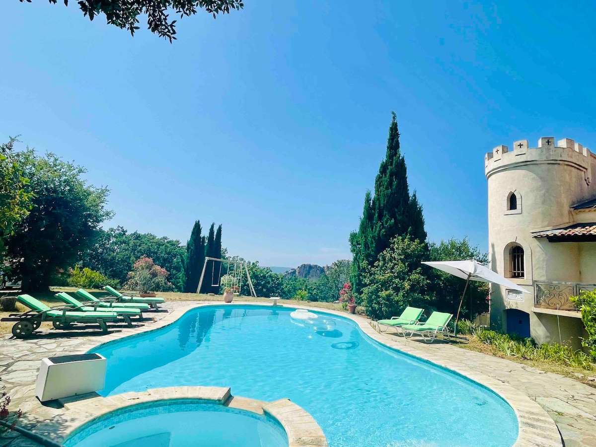 Bas de villa provençale indépendant