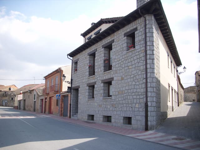 Villacastín的民宿