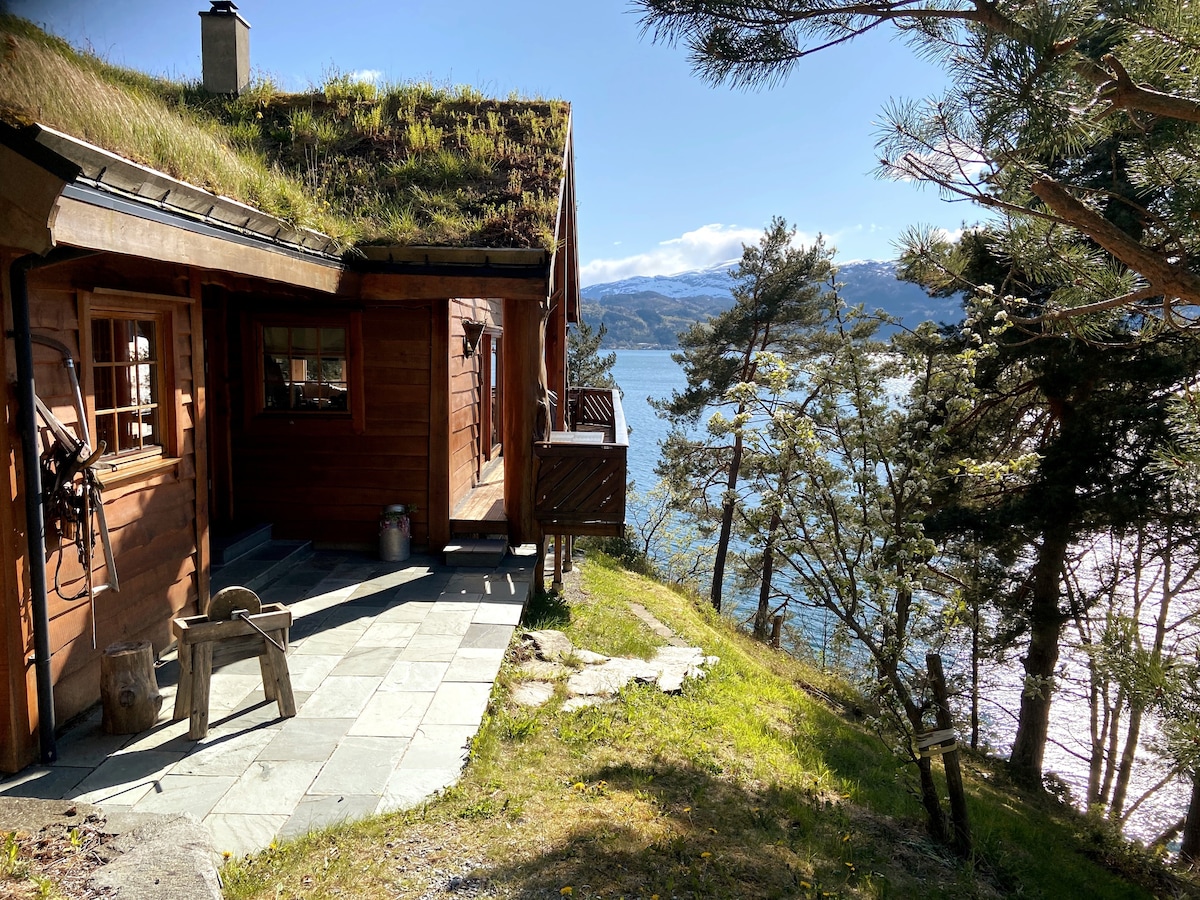 Stort og eksklusivt feriehus i Hardangerfjorden