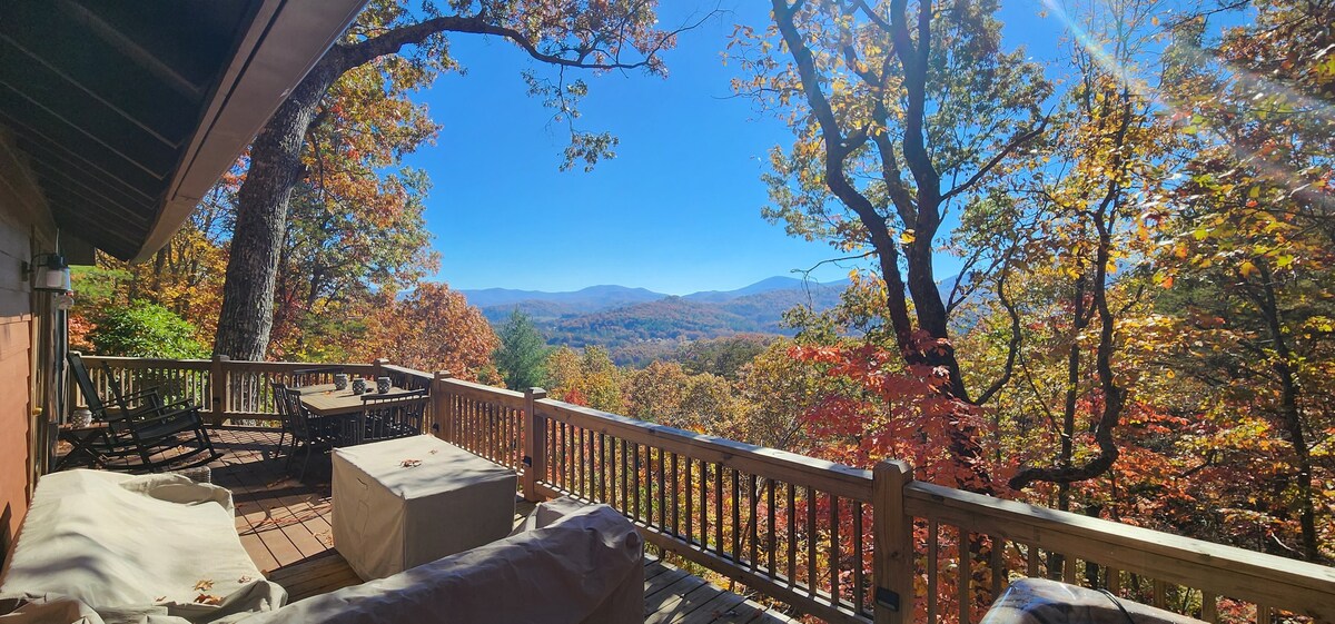 带热水浴的树屋山间小屋