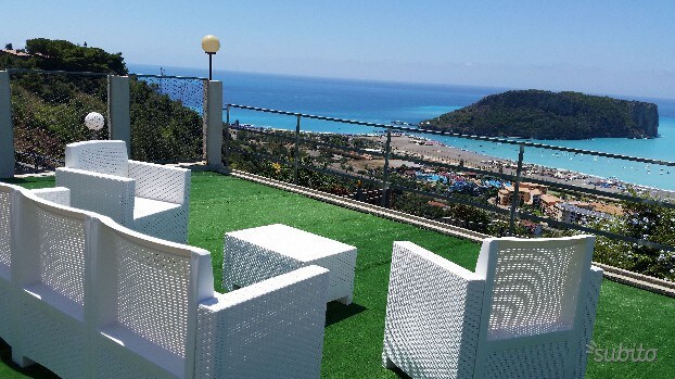 Fantastica vista mare con gran terrazzo e gardino