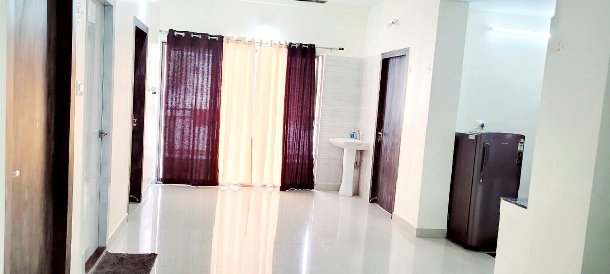 Entire Apartment -Pradhan Nagar Middle of the city