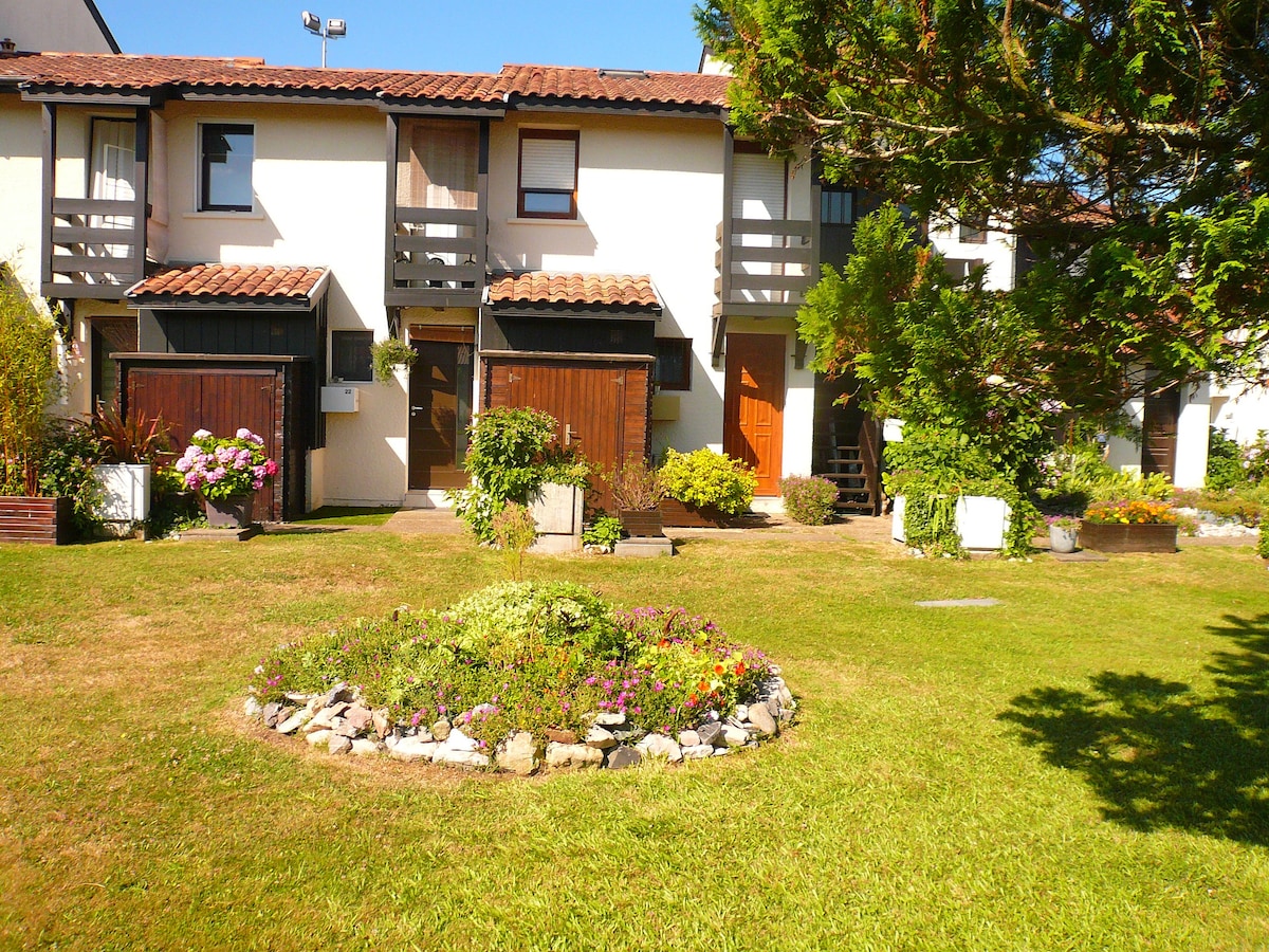 maison tout confort entre bourg et océan