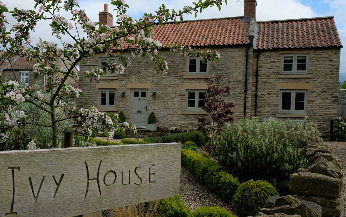 Ivy House, North Yorkshire~Luxury~2 Guests & Pets