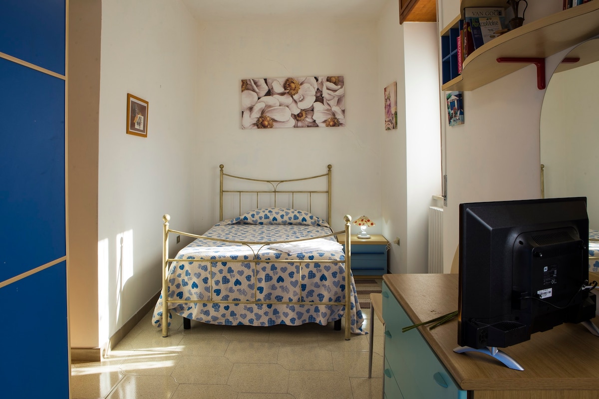 Cilento庄园可容纳3人的漂亮房间