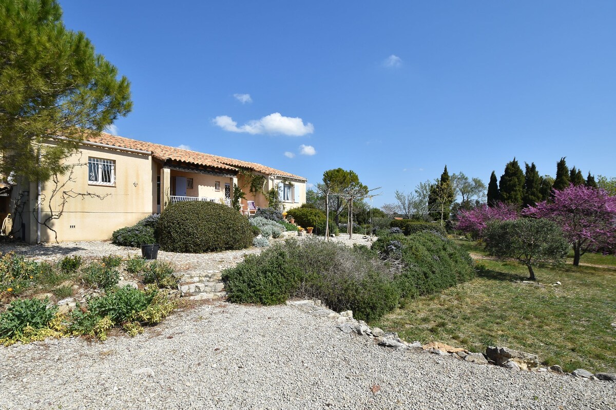 Magnificent villa with pool in Grimaud