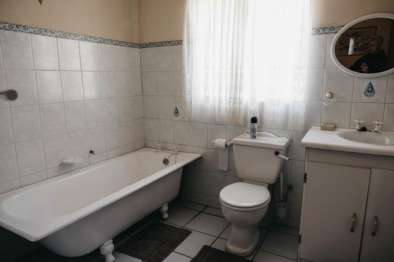 Karoo Ouberg Guest Lodge带浴室双人客房