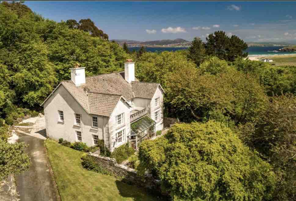 Secluded Historic Home by Marblehill Beach