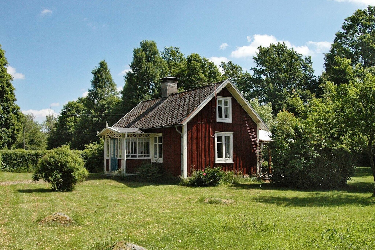 位于kalvsvik的5人度假屋