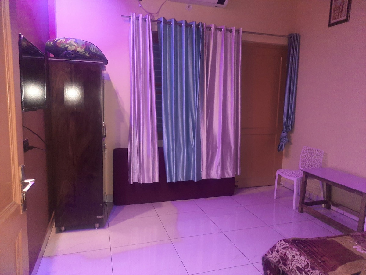 mERA gHAR mERA sTYLE
Home Stay