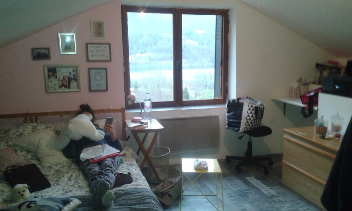 chambre 2 personnes lac d'aiguebelette