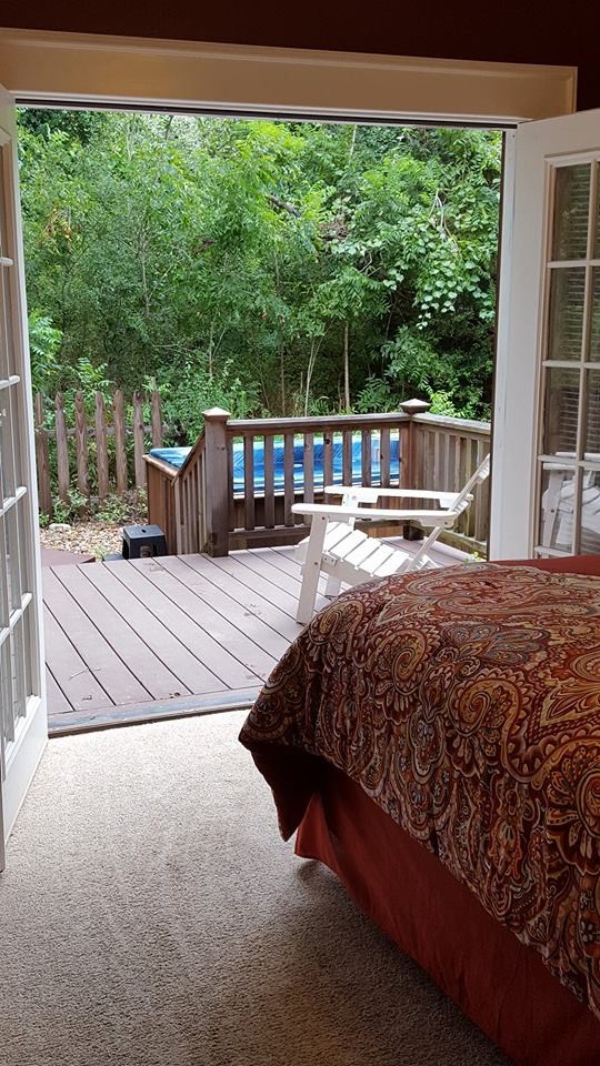 Private Cottage with Hot Tub