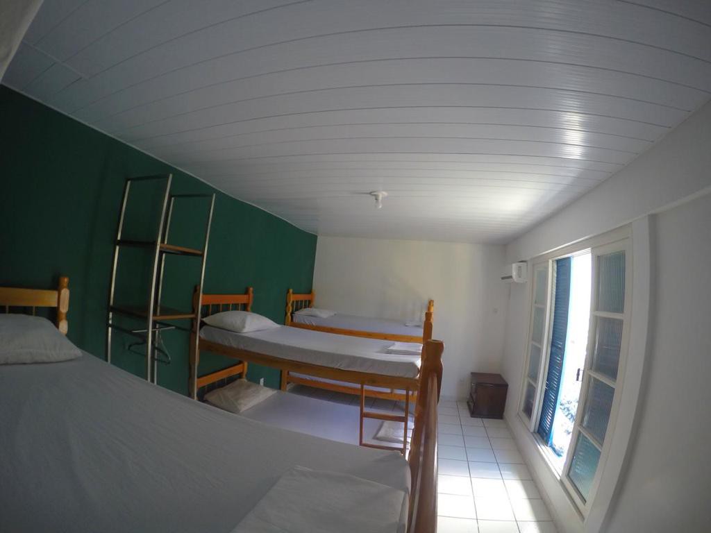 World Hostel - Canasvieiras - Quarto Misto 8 camas