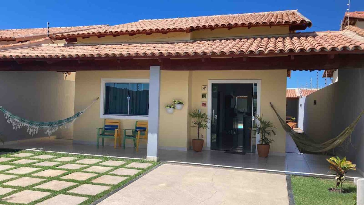 3 Quartos c suíte/ar/piscina/wifi CASA AMARELA I