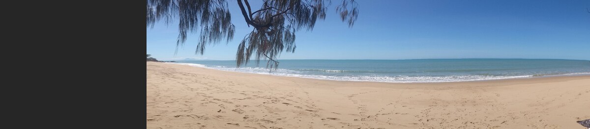 位于凯恩斯（ Cairns ）、克利夫顿海滩（ Clifton Beach ）