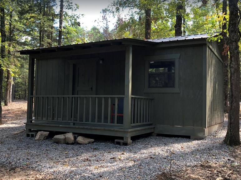 Lost Cabin 's Outdoorsmen Lodge