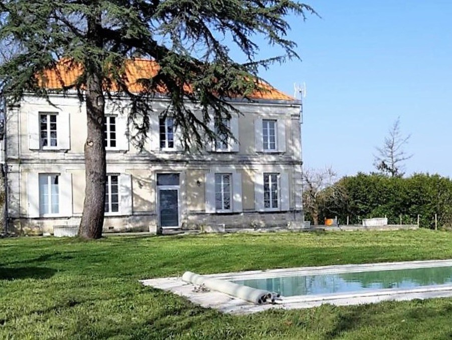 Maison de charme  à 40 minutes de Bordeaux