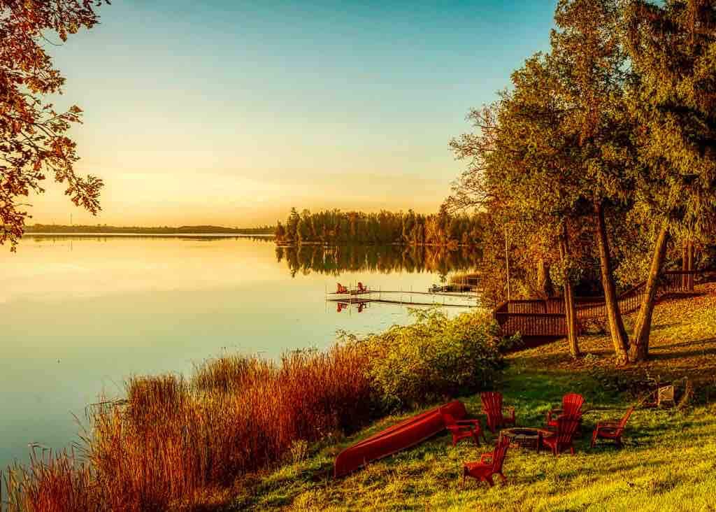 舒适的湖畔小屋，令人惊叹的景色和钓鱼