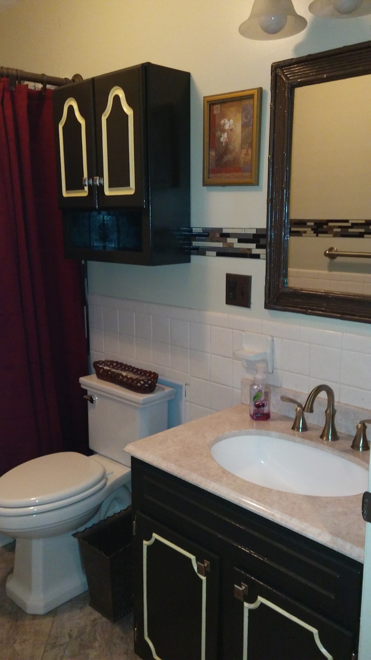 Lake view 2 BR 1 Bath Full Furnished, W/D, private