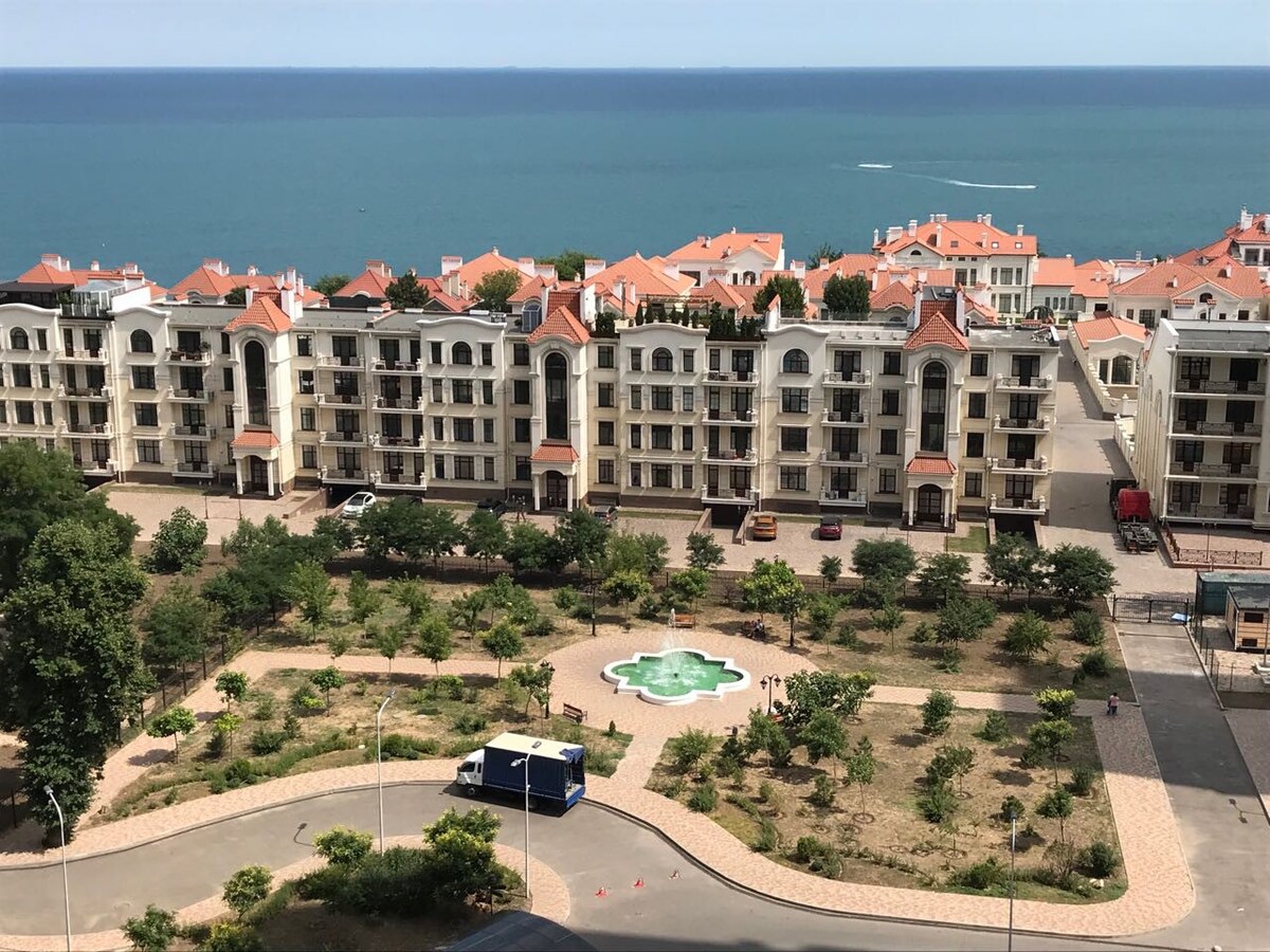 阿尔卡迪亚附近的黑海附近的皇家公寓