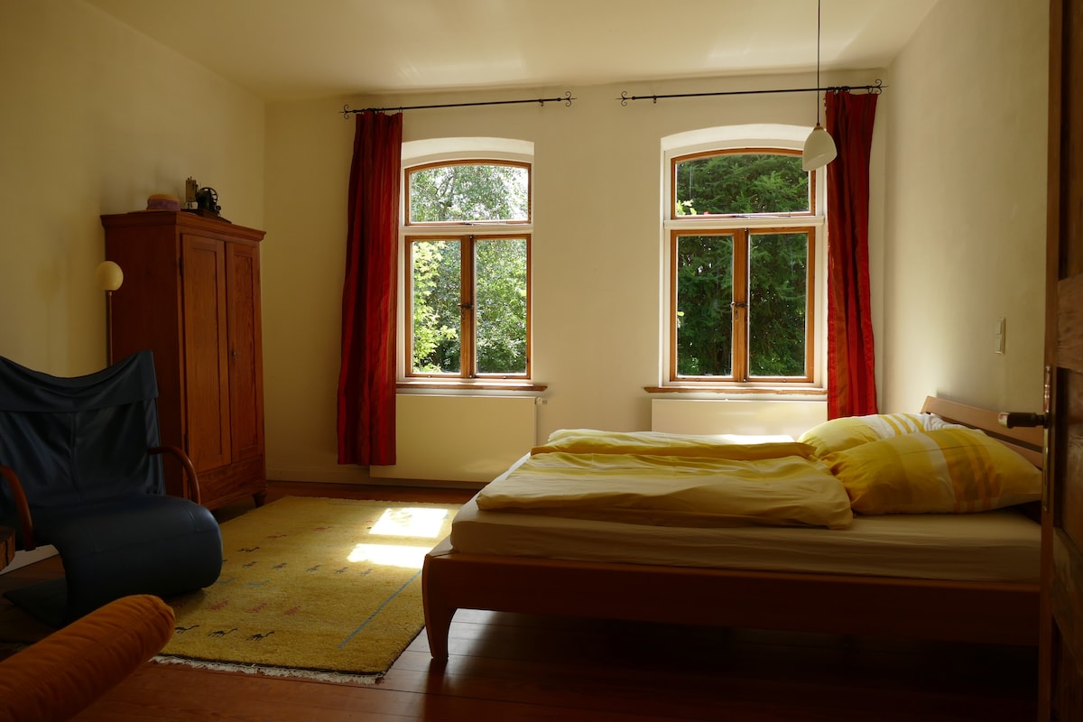 Schwalbenhof ，天堂般的小公寓: -)