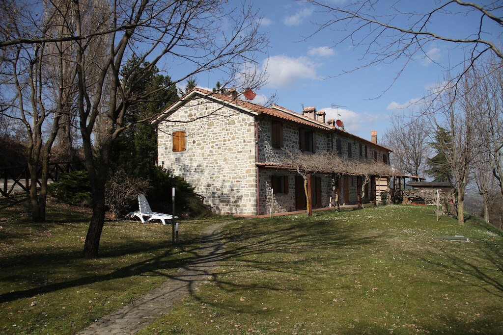 Rustico house for rent in Italy