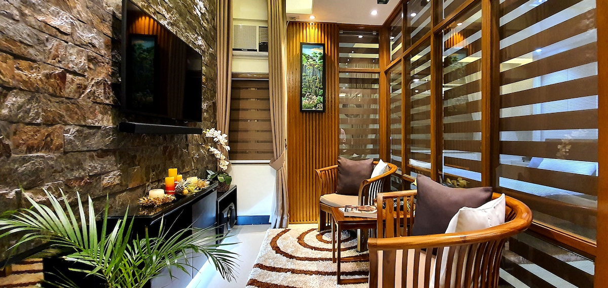 1BR Elegant, Cozy Condo in Araneta Center, Cubao