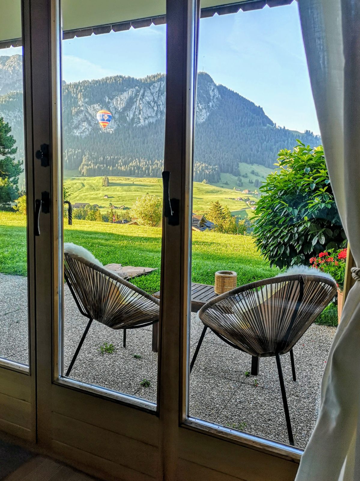 Stunning little pied-à-terre 15min from Gstaad!