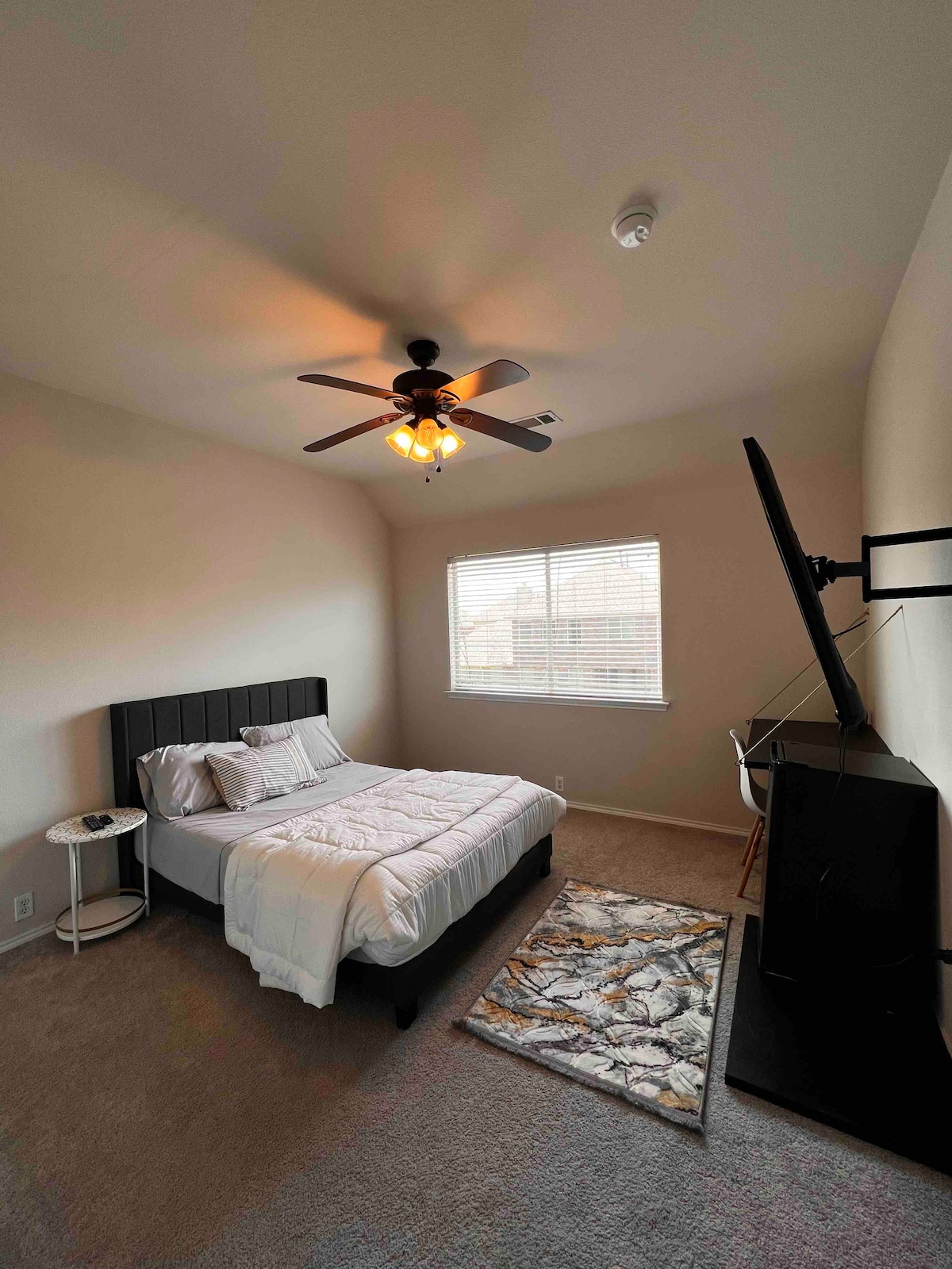 Quiet & Comfortable Bedroom in Frisco w/ amenities