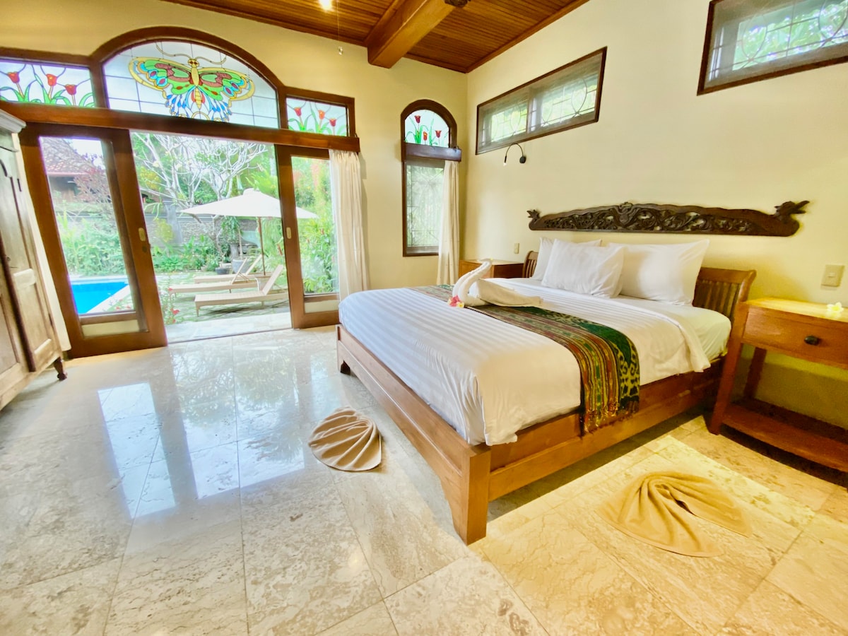 Private VILLA with Private POOL in UBUD