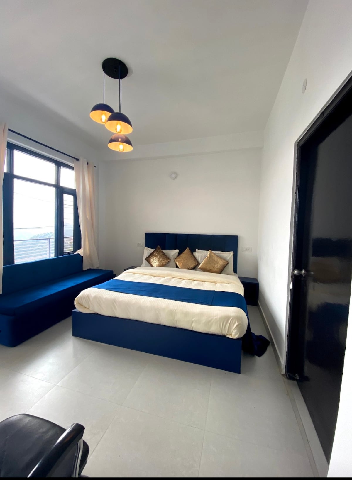 Parimahal homestay blueberry family suite