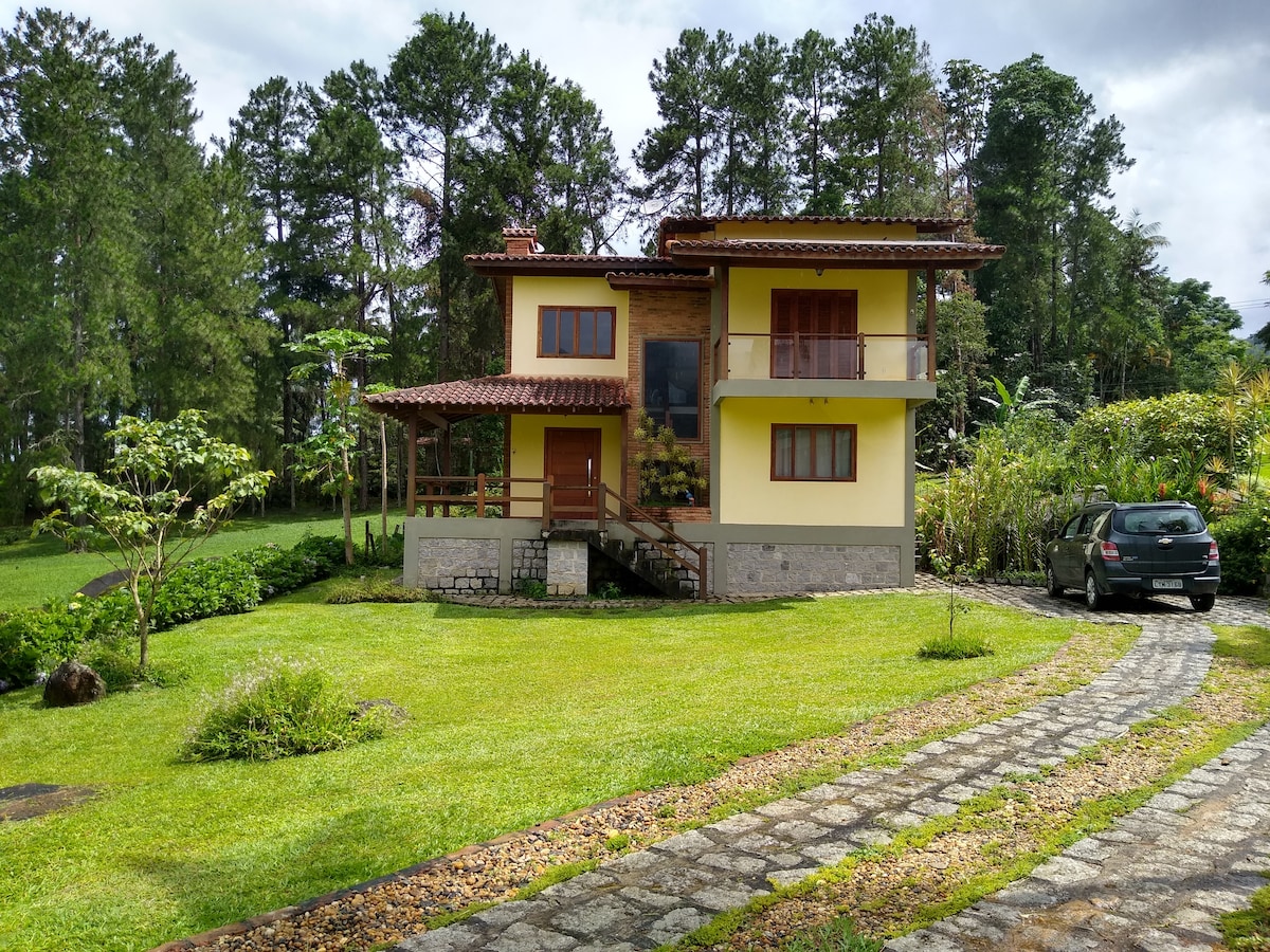 Casa na Serrinha do Alambari