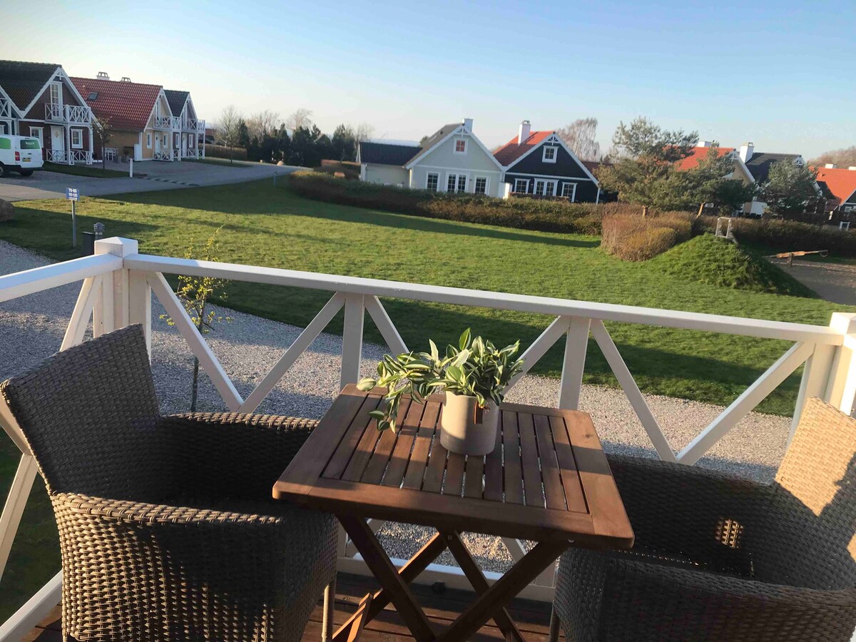 Sommerhus ved strand, skov og natur