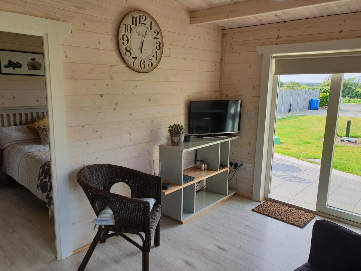 The Cabin & Hut, Rosslare Strand