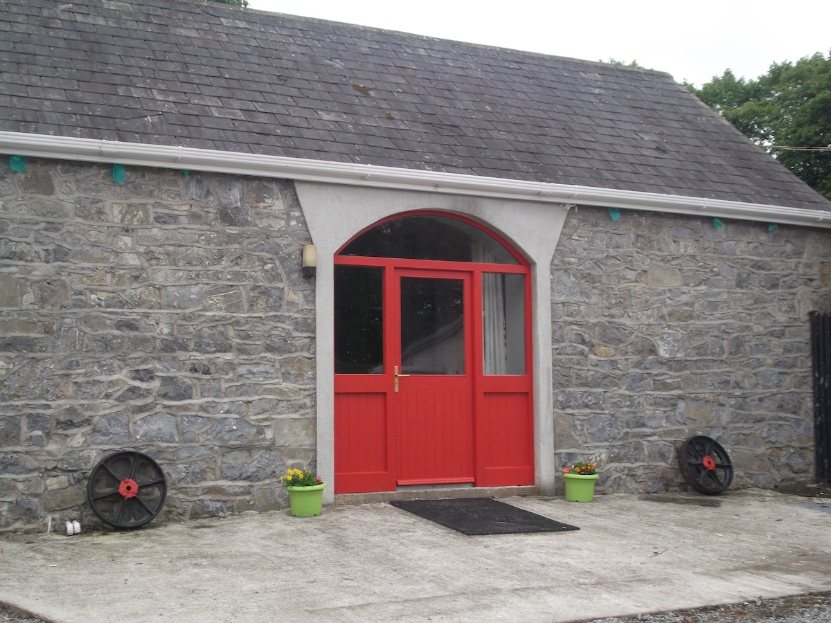 Cosy Red Door One Bedroomed Apartment