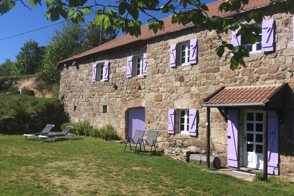 Charming Farmhouse in Cros-de-Géorand  with Swimming Pool