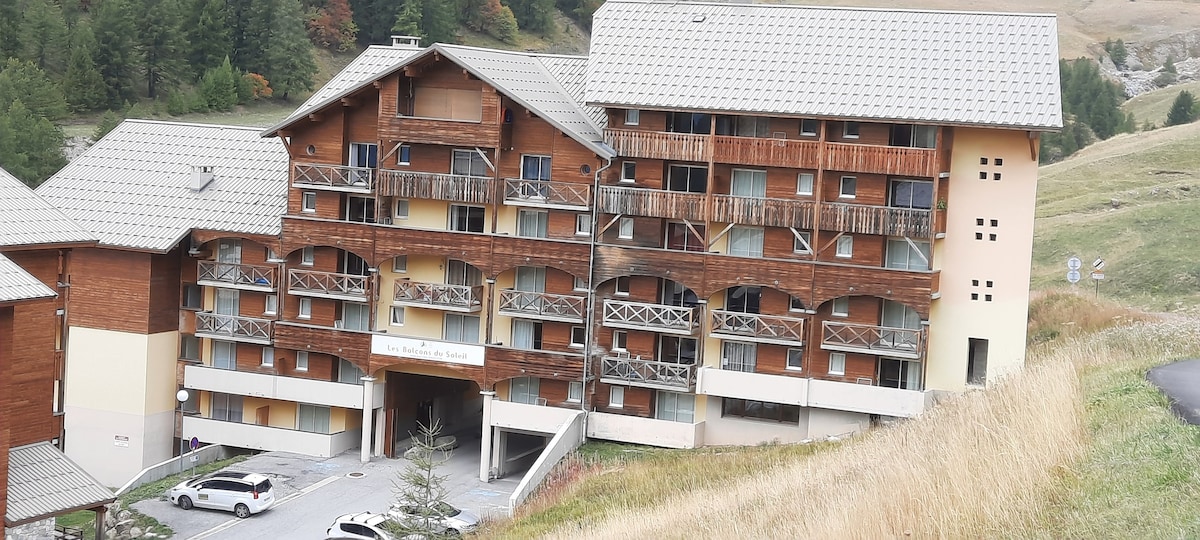 Joli pied a terre lumineux proches des pistes