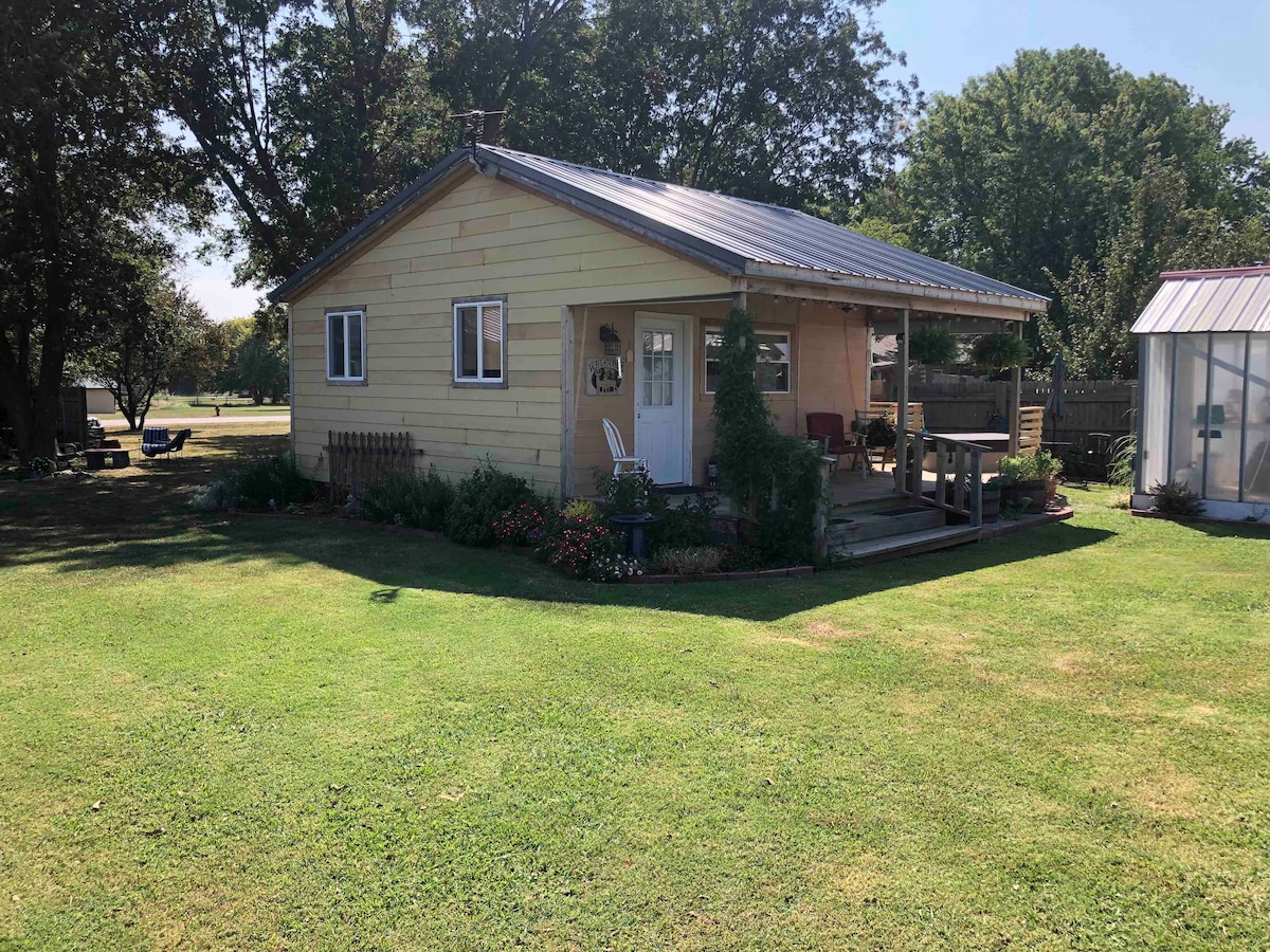 ‘Wander In’ Cabin in Nowata