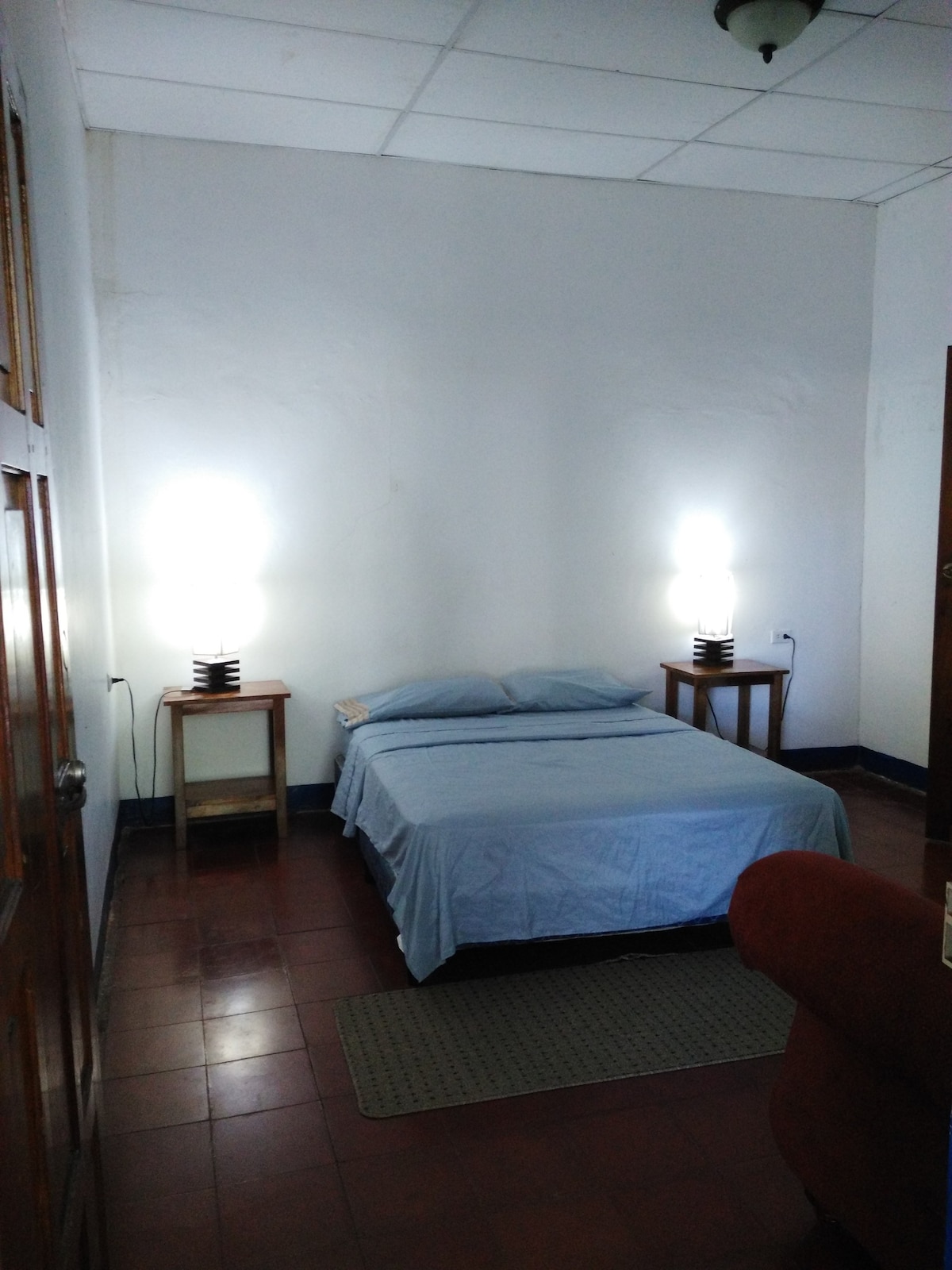 Tapihouse Guayaba （带卫生间和空调的独立房间）。