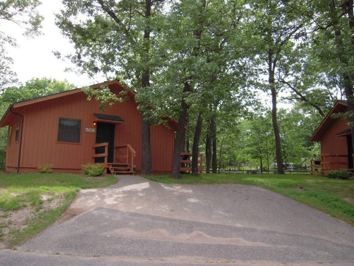 My Friends Cabin - Cozy Cottages WI Dells 2Br1Ba 4